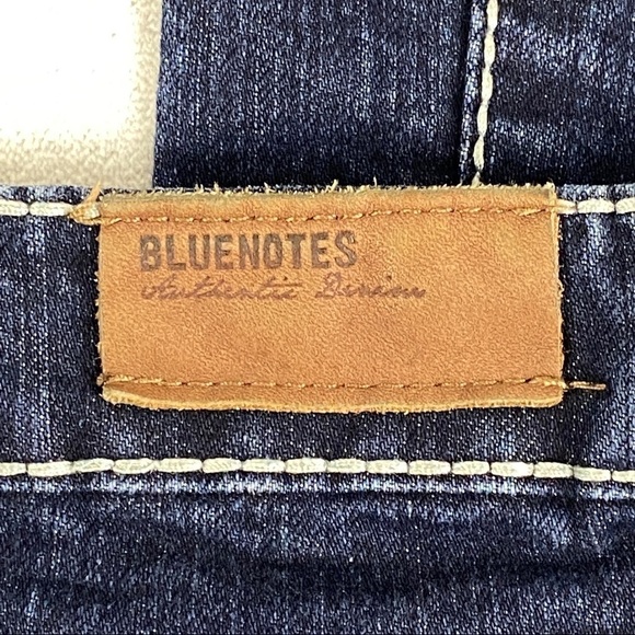 Bluenotes Jeans Womens 32/30 Dark Wash White Stitch Boot Cut Blue Jeans Stretch - Picture 5 of 9